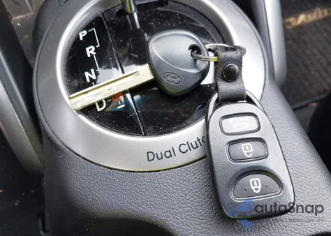 2015 Hyundai Veloster из США, поврежденный, VIN KMHTC6ADXFU232692